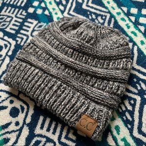 CC Beanie with Ponytail Black and White Heathered